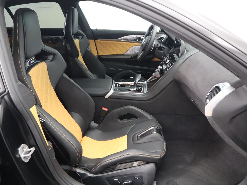 Thumbnail: 2025 BMW M8 - 21