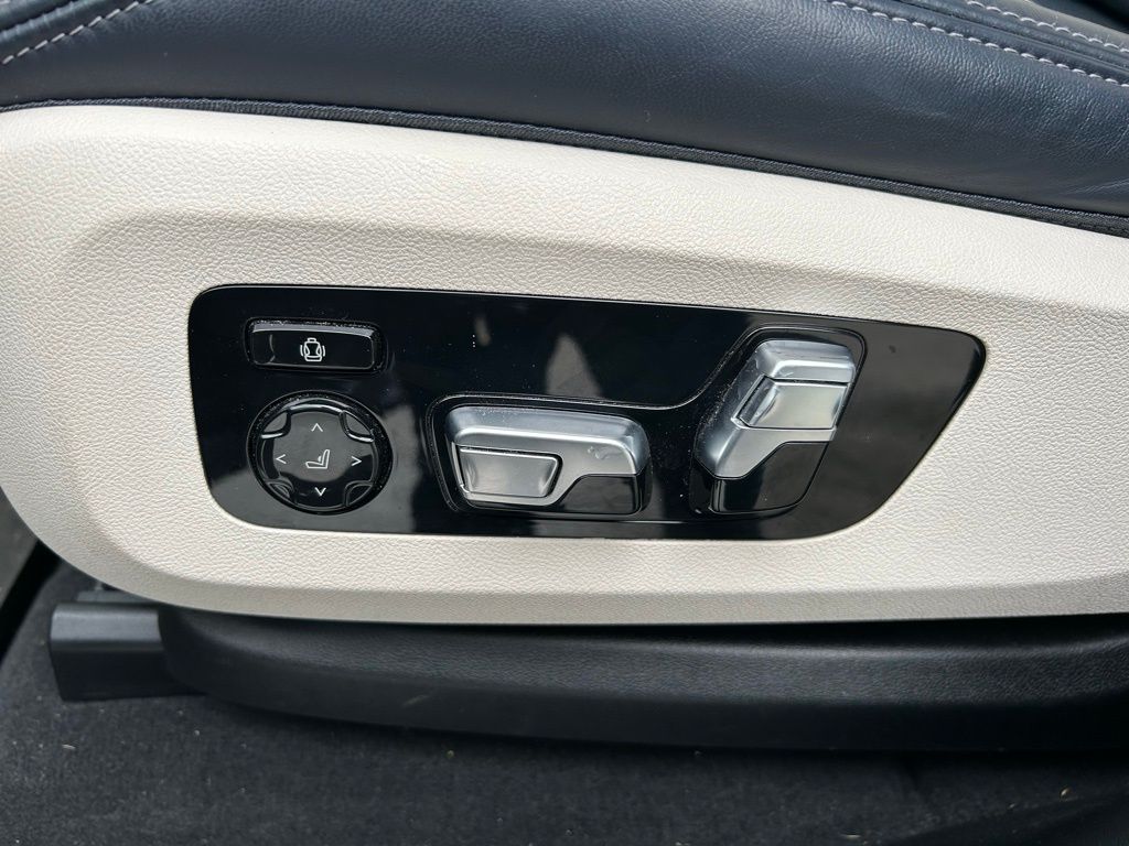 2022 BMW X7 M50i 17