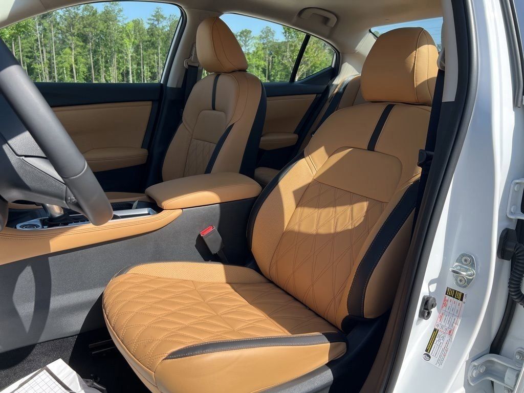 2025 Aspen White Tricoat Nissan Sentra SV FWD Sedan
