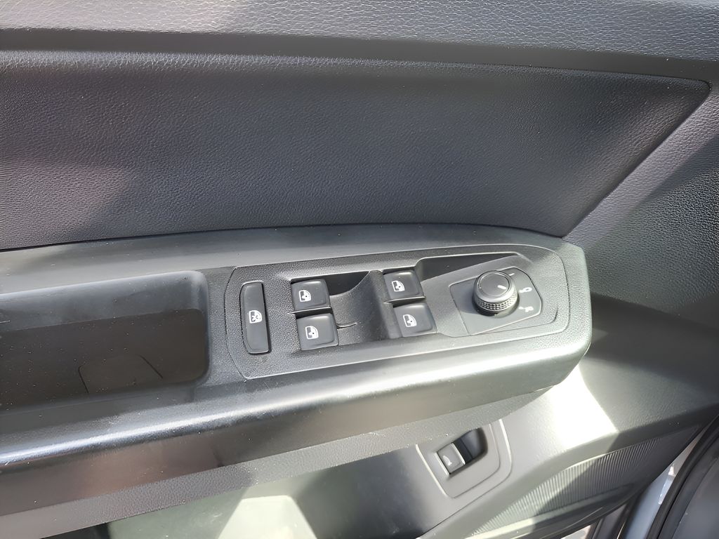 Used Car 2021 Volkswagen Atlas  3.6l V6 Se W/technology For Sale Under $25,000 In Austin, Texas