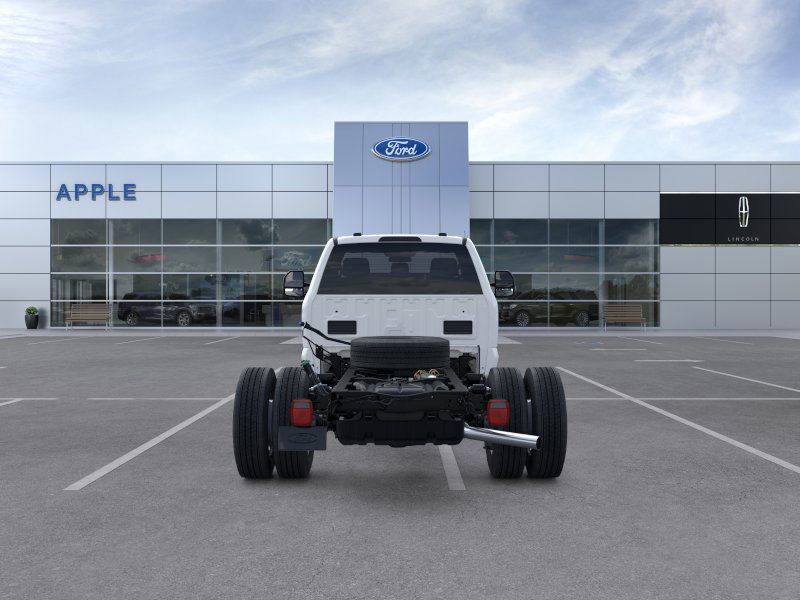 2025 Ford F-600 Chassis XL