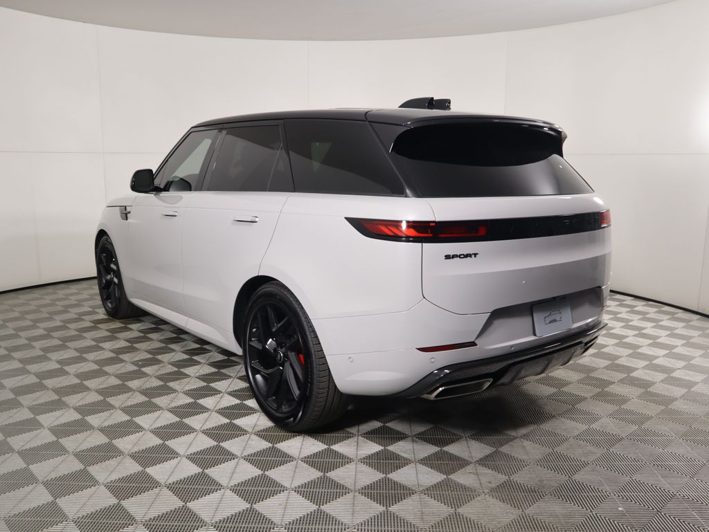 Thumbnail: 2025 Land Rover Range Rover Sport - 7