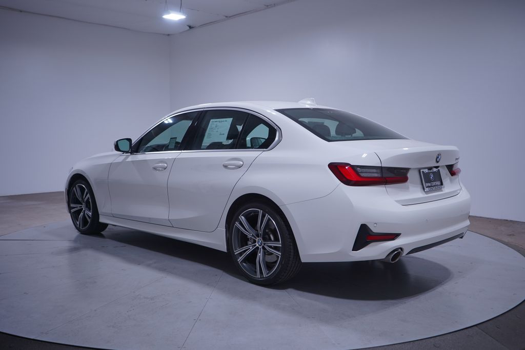 Thumbnail: 2022 BMW 3 Series - 3