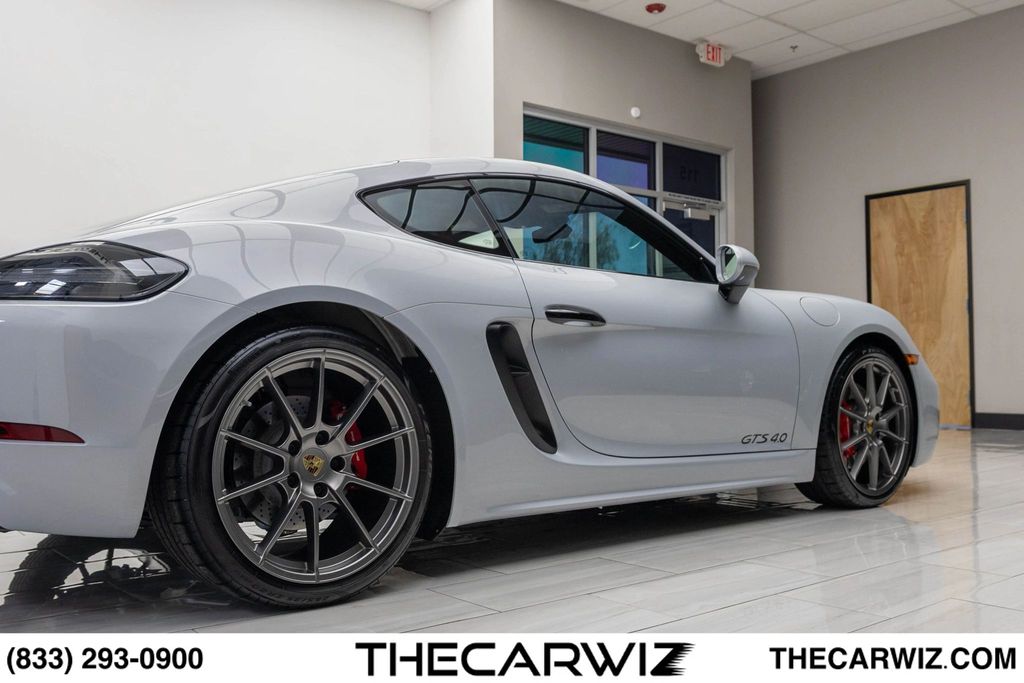 2023 Porsche 718 Cayman