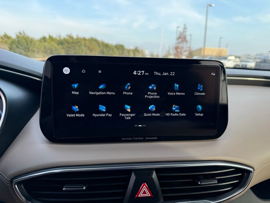 Thumbnail: 2023 Hyundai Santa Fe - 17