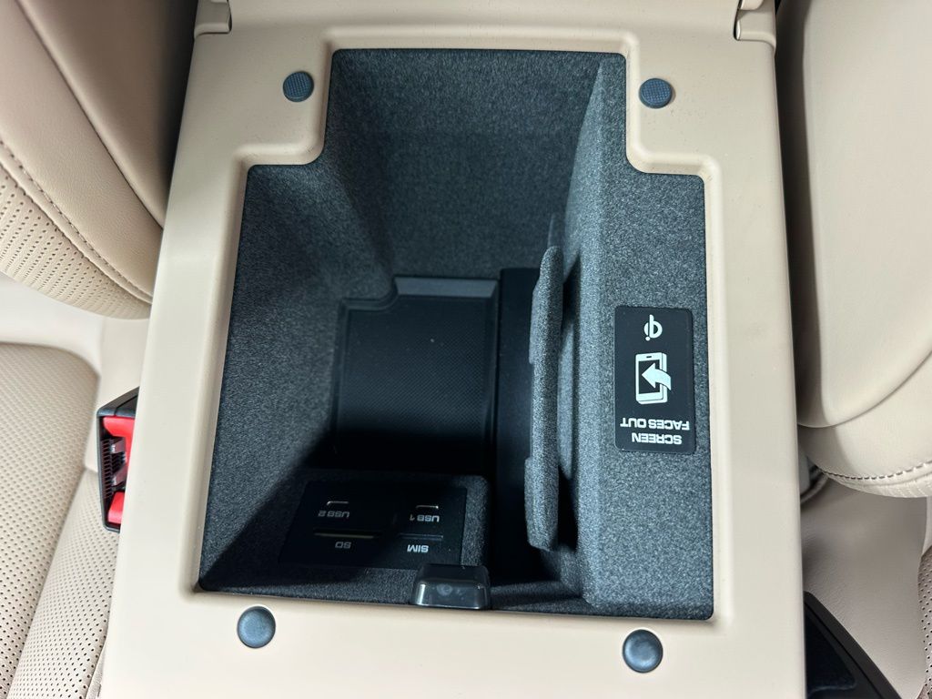 Thumbnail: 2026 Porsche Macan - 29