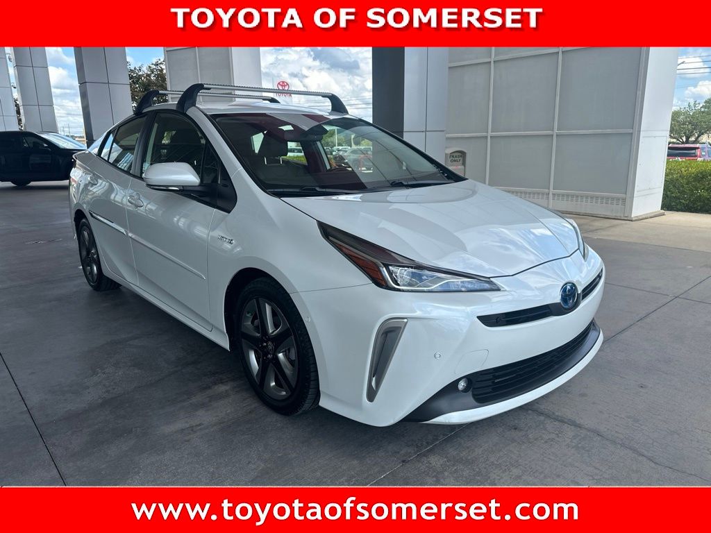 White (Wind Chill Pearl) 2022 Toyota Prius Hatchback Front-Wheel Drive Continuously Variable Transmission