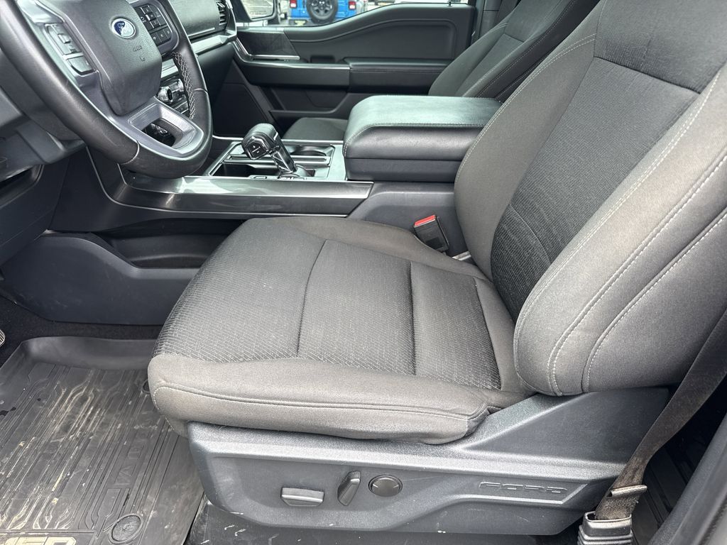 2023 Ford F-150 XLT - 11