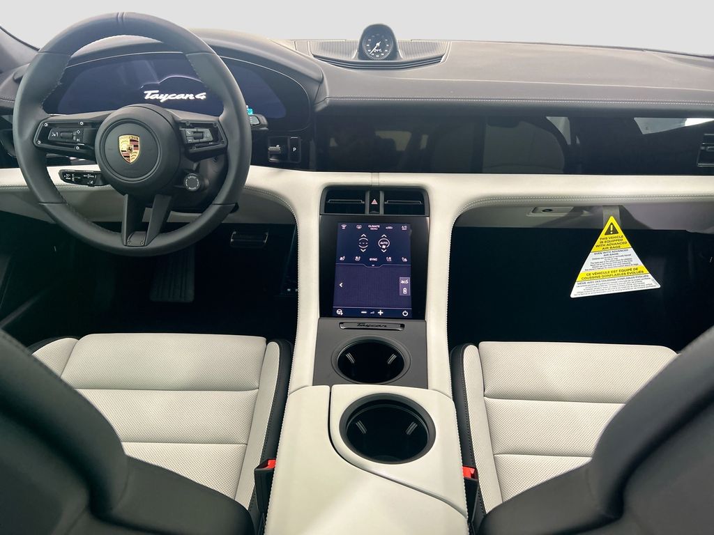 Thumbnail: 2026 Porsche Taycan - 15
