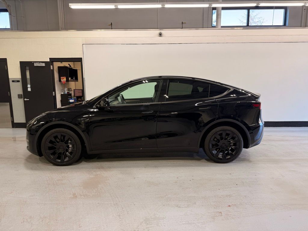 Thumbnail: 2023 Tesla Model Y - 2