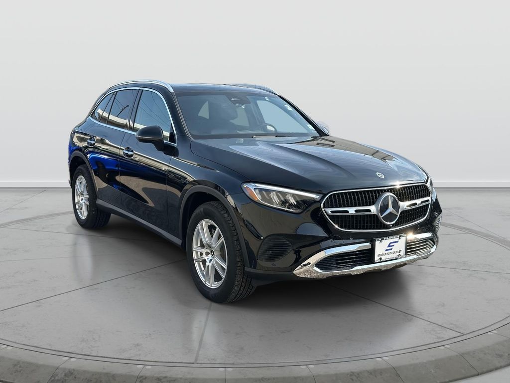 2024 Mercedes-Benz GLC GLC 300 4MATIC's photo