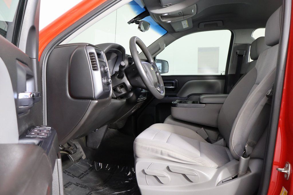 Thumbnail: 2018 Chevrolet Silverado 1500 - 10