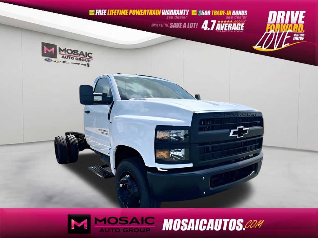 New 2024 Chevrolet Silverado 6500HD 1WT Trucks