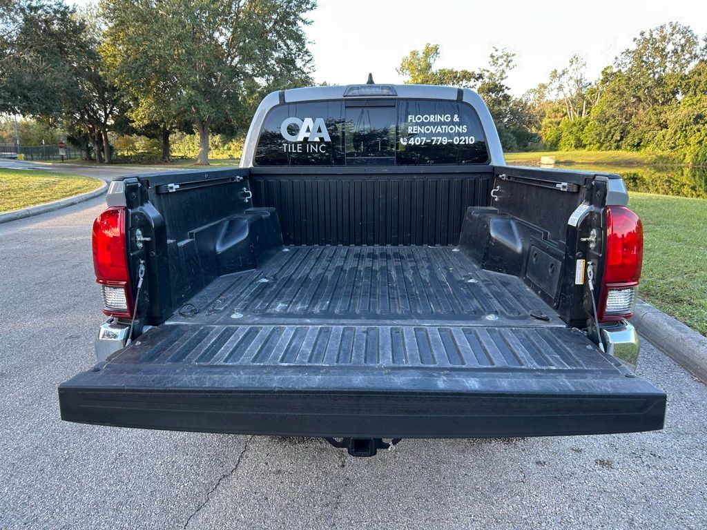 Thumbnail: 2021 Toyota Tacoma - 10