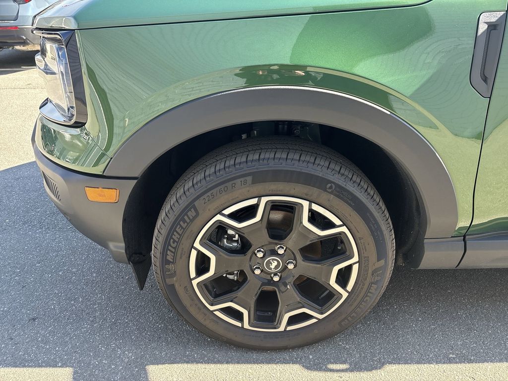 New 2025 Eruption Green Metallic Ford Outer Banks® image 19