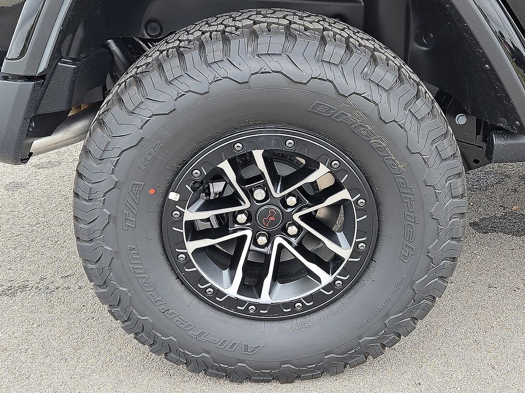 New 2026 Jeep Wrangler For Sale in Farmington, AR