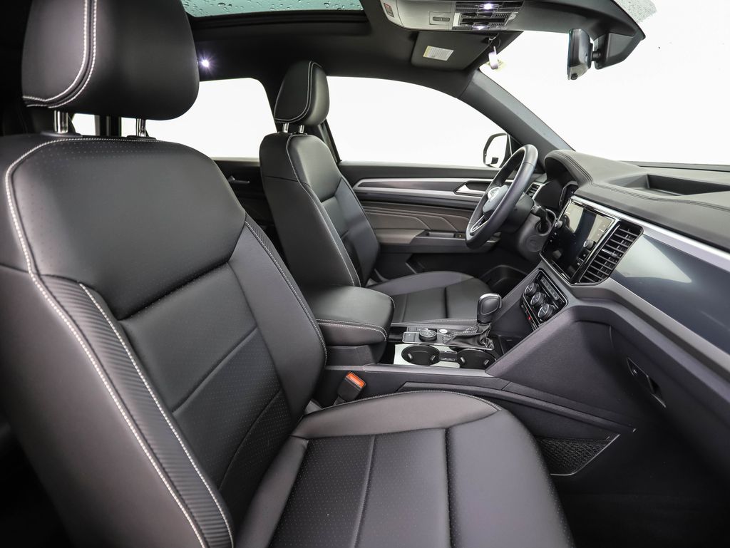 Thumbnail: 2023 Volkswagen Atlas - 31