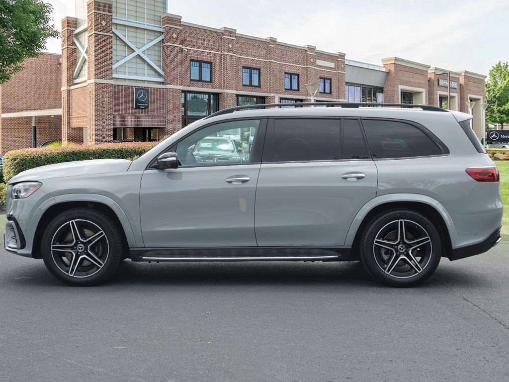 2025 Mercedes-Benz GLS 450 4MATIC 7