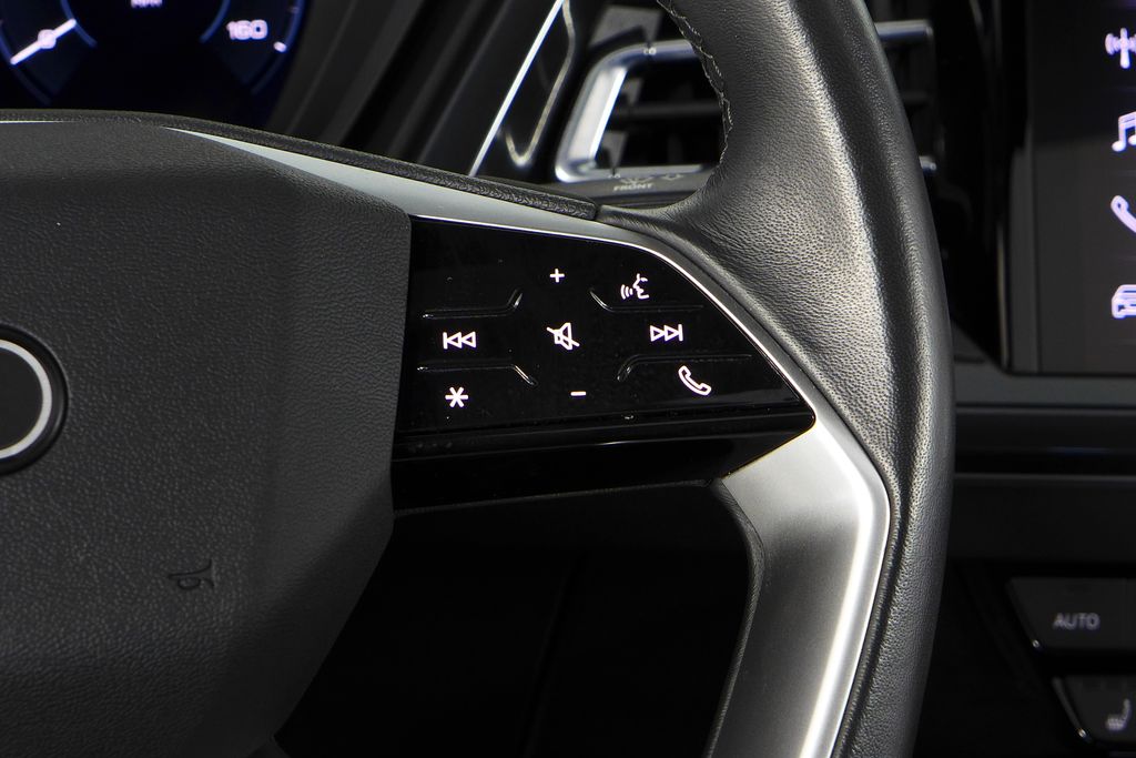 Thumbnail: 2023 Audi Q4 e-tron - 28