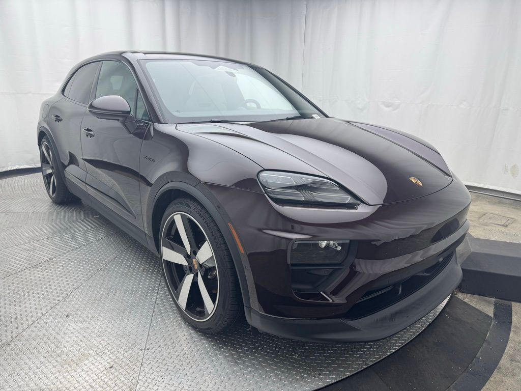 Thumbnail: 2025 Porsche Macan - 18