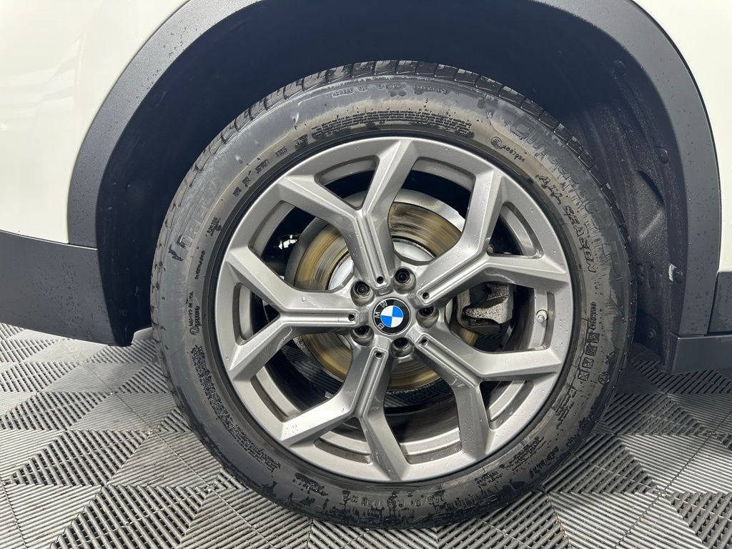 Thumbnail: 2022 BMW X3 - 12