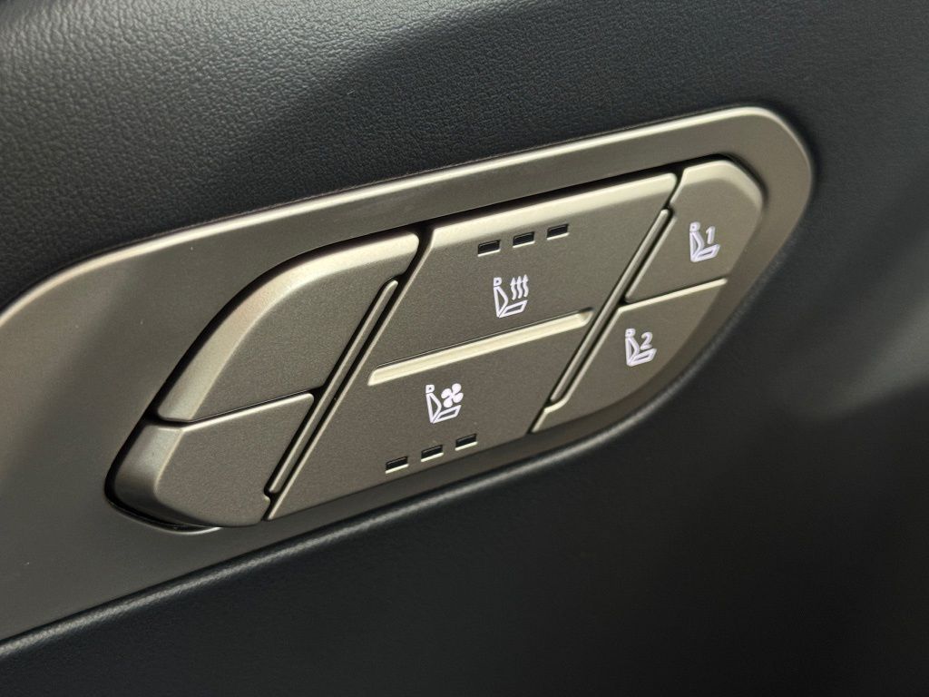 2027 Kia Telluride Hybrid SX Black at Shottenkirk Kia Fort Bend