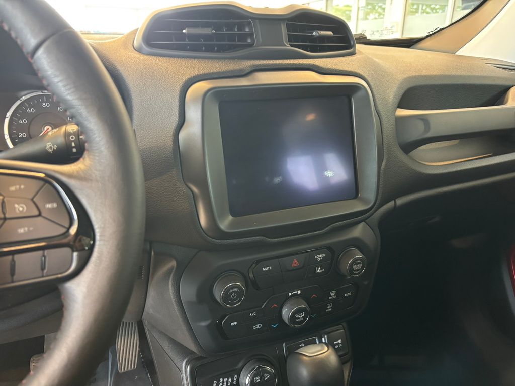 2022 Jeep Renegade Trailhawk