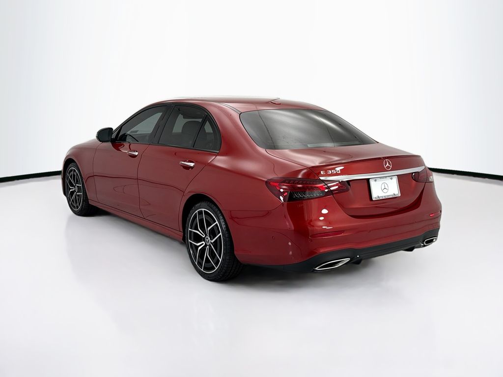 Thumbnail: 2022 Mercedes-Benz E-Class - 7