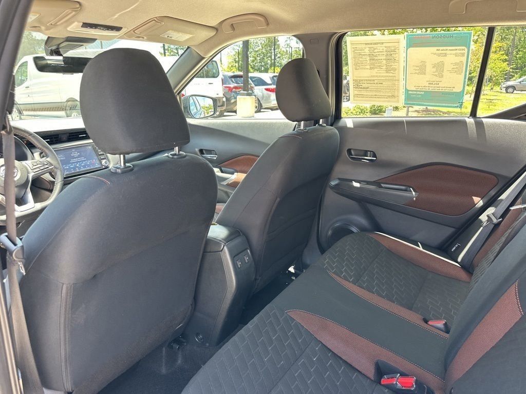 2023 Super Black Nissan Kicks SR FWD SUV