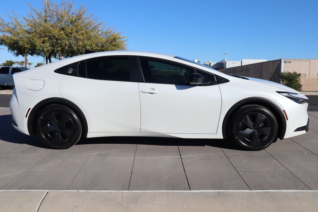 Thumbnail: 2026 Toyota Prius - 4