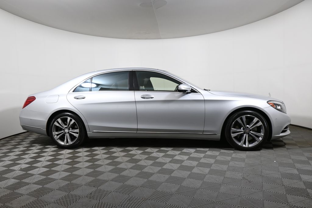 Thumbnail: 2016 Mercedes-Benz S-Class - 8