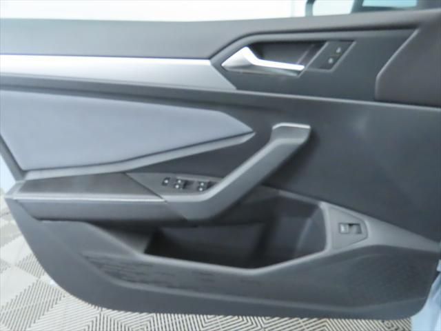 Thumbnail: 2026 Volkswagen Jetta - 24