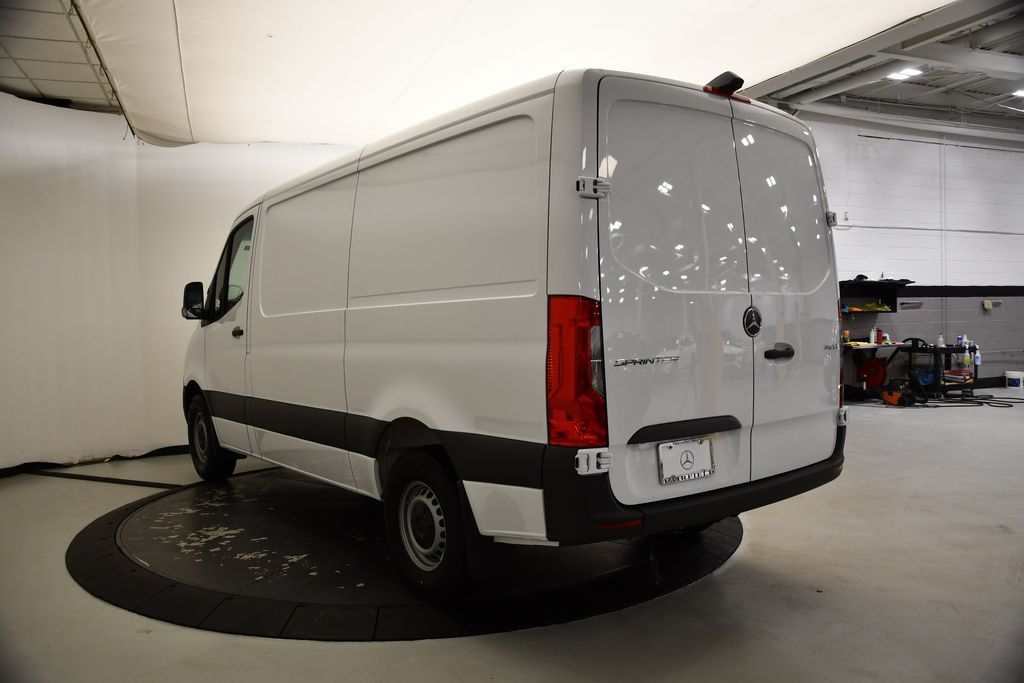 2025 Mercedes-Benz Sprinter 2500 7