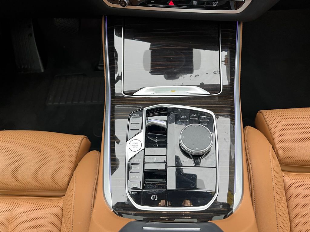 Thumbnail: 2025 BMW X5 - 11