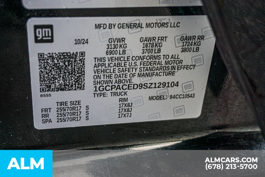 Used 2025 Black Chevrolet LT image 55