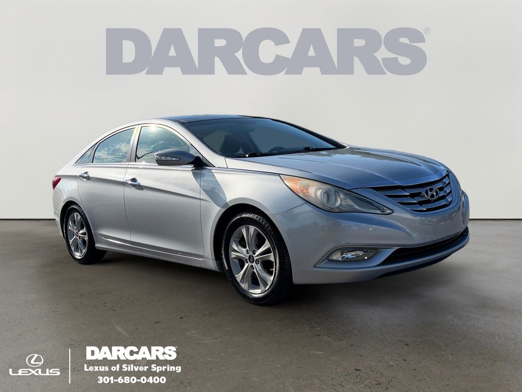 Radiant Silver Metallic 2012 Hyundai Sonata Sedan Front-Wheel Drive 6-Speed Automatic