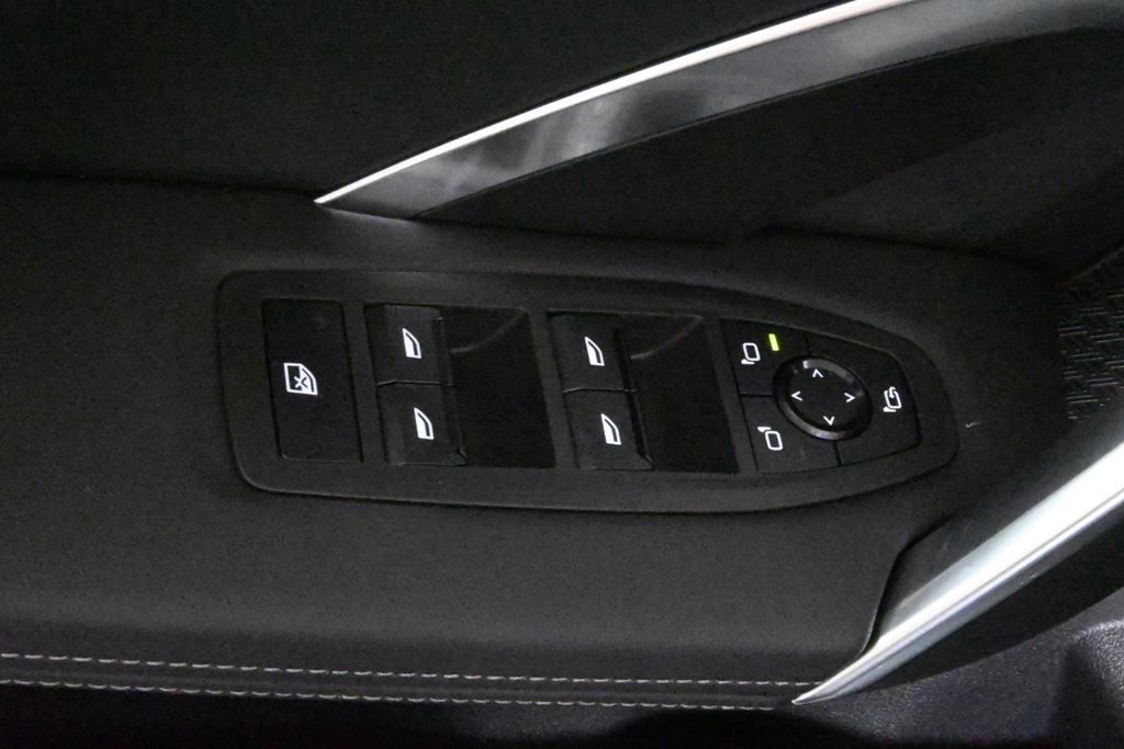 Thumbnail: 2026 BMW X1 - 30