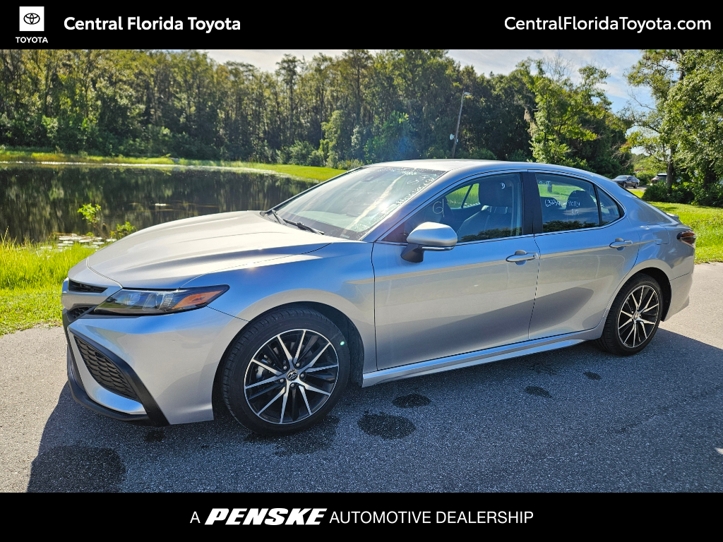 2022 Toyota Camry SE -
                Orlando, FL