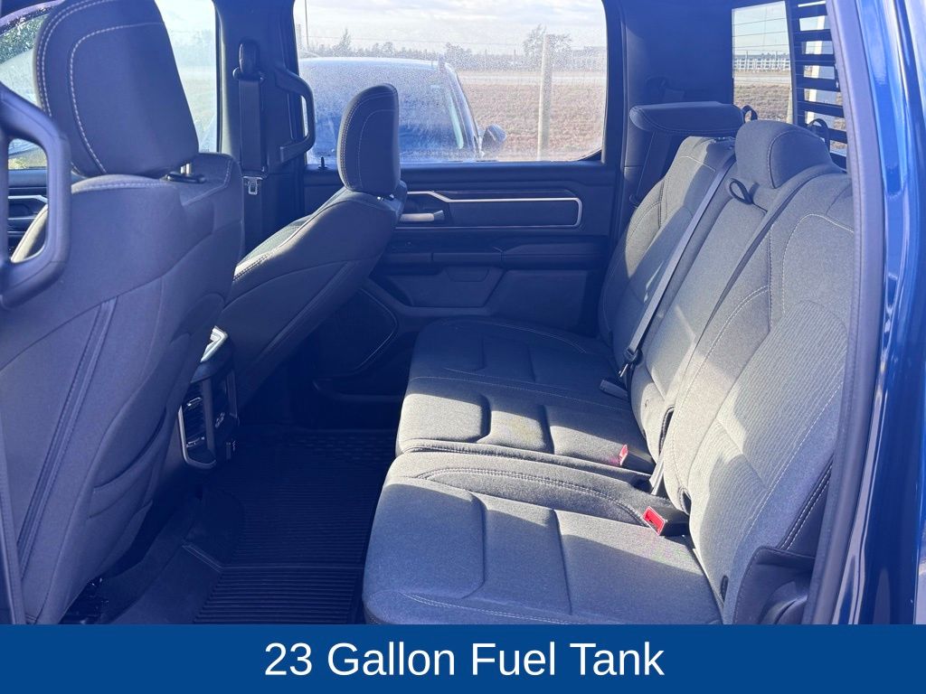 2022 Ram 1500 Big Horn Crew Cab 4x4 5'7" Box