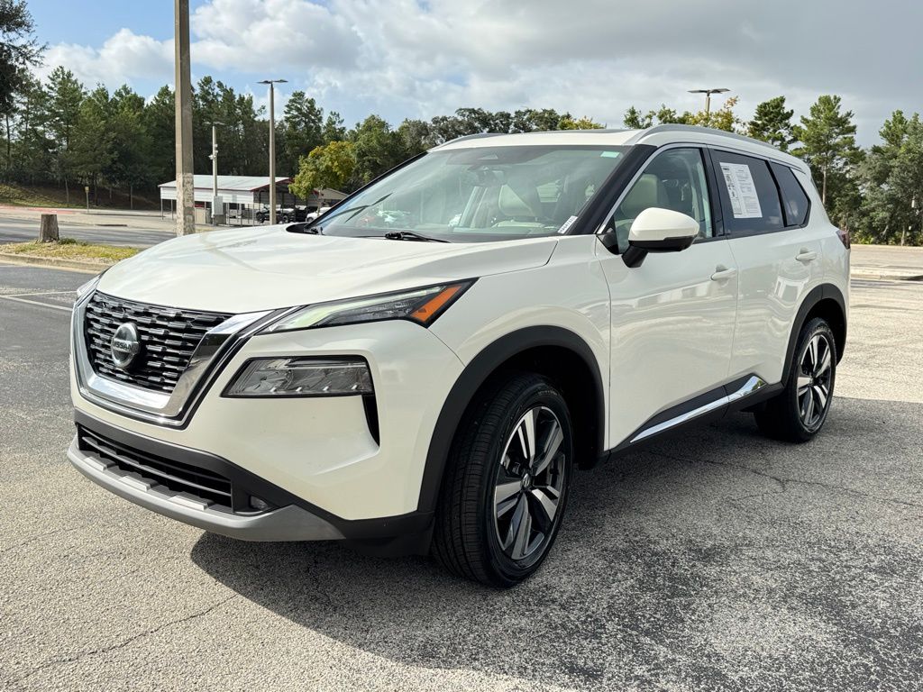 2021 Nissan Rogue SL photo 2