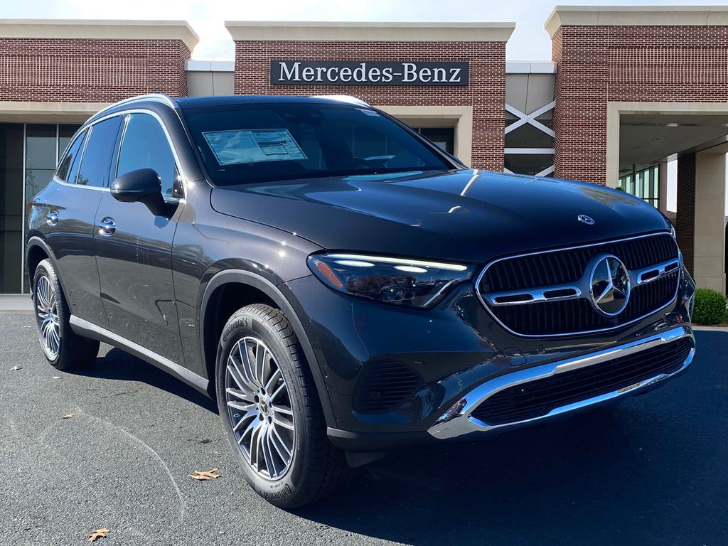 2025 Mercedes-Benz GLC 300 3