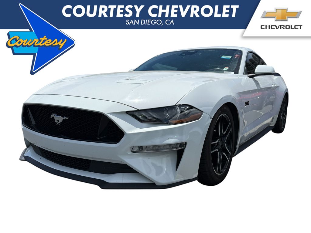 Oxford White 2022 Ford Mustang Coupe Rear-Wheel Drive 6-Speed Manual