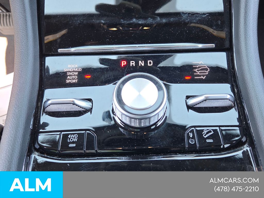 Used 2023 Gray Jeep Overland 4xe image 21