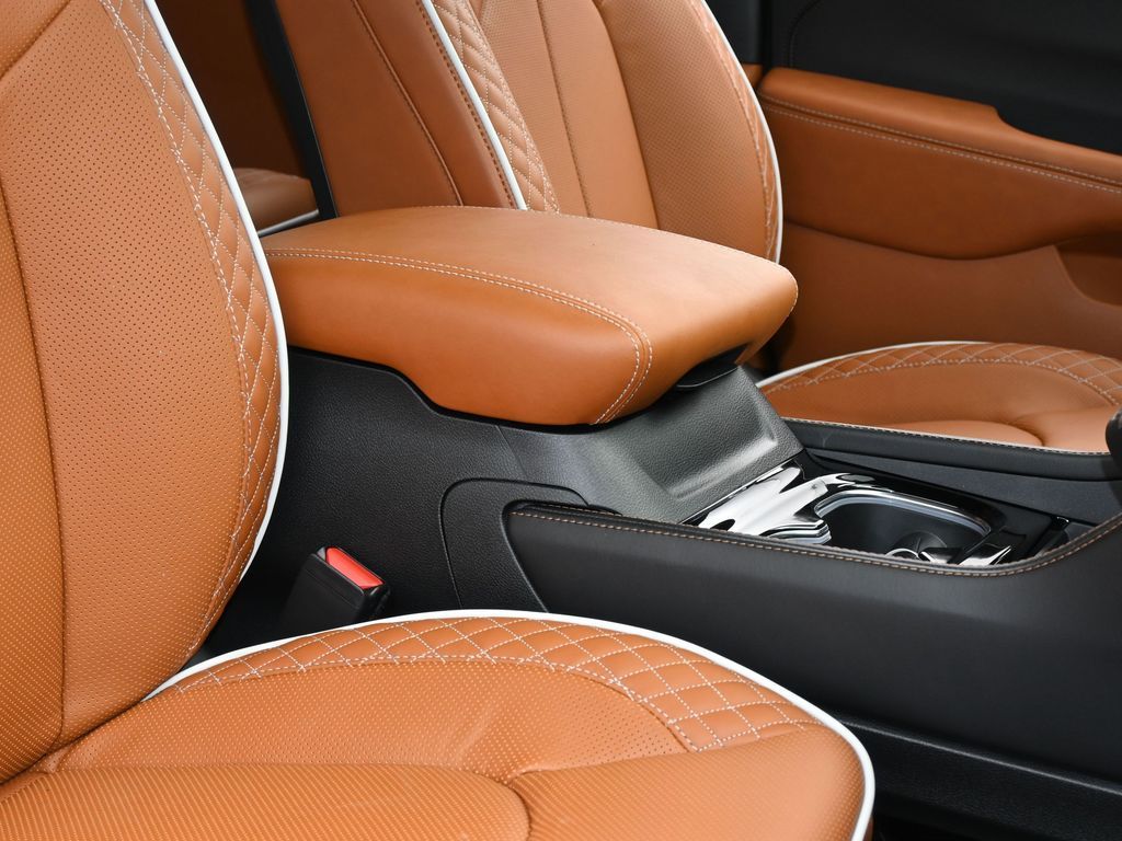 New 2026 Diamond Black Crystal Pearlcoat Chrysler Pinnacle image 49