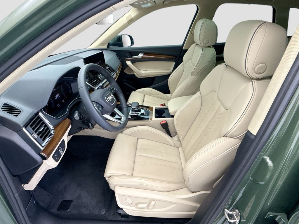 Thumbnail: 2024 Audi Q5 - 18