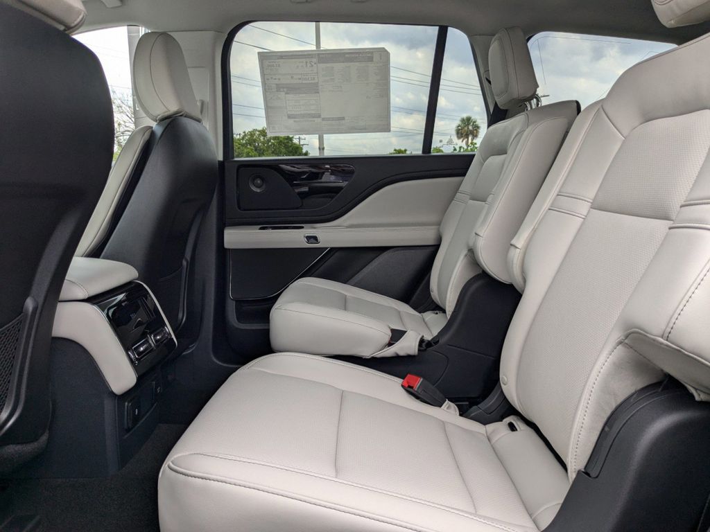 2025 Lincoln Aviator Premiere