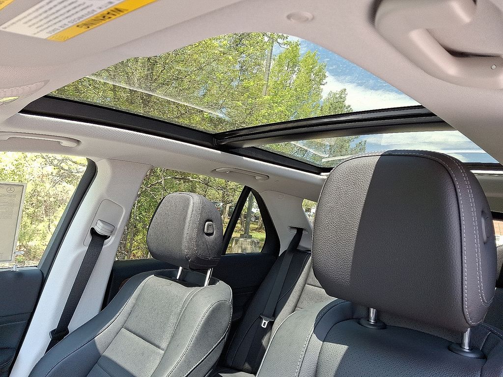 Thumbnail: 2026 Mercedes-Benz GLE - 11