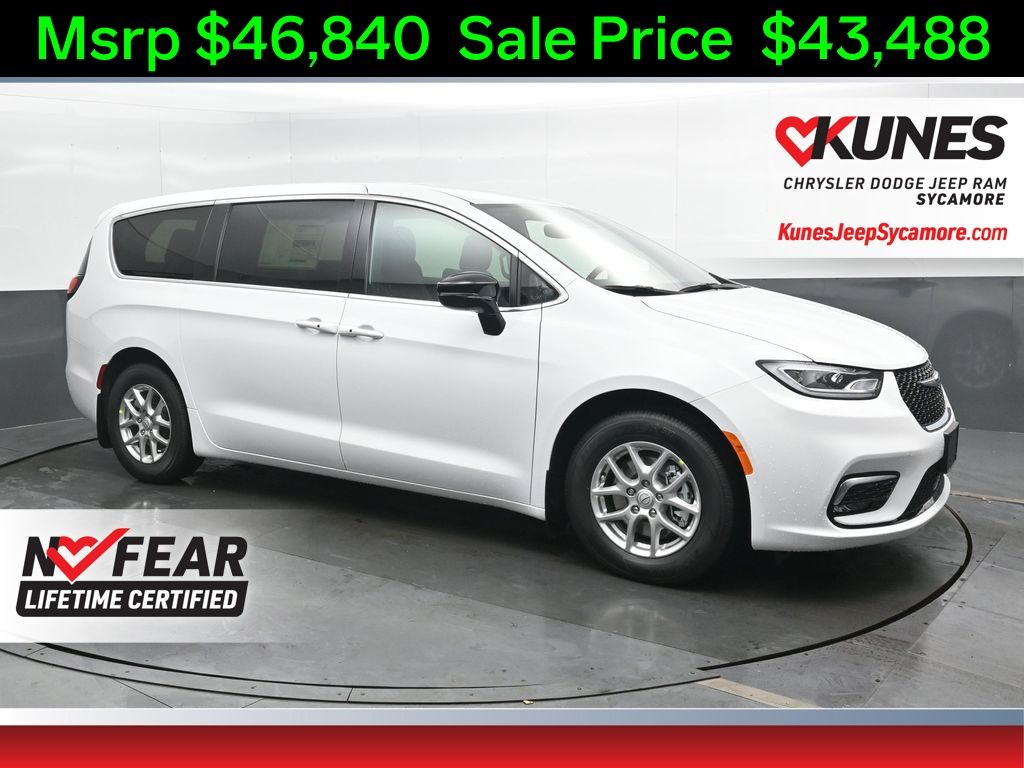 Bright White Clearcoat 2026 Chrysler Pacifica Minivan Front-Wheel Drive 9-Speed Automatic