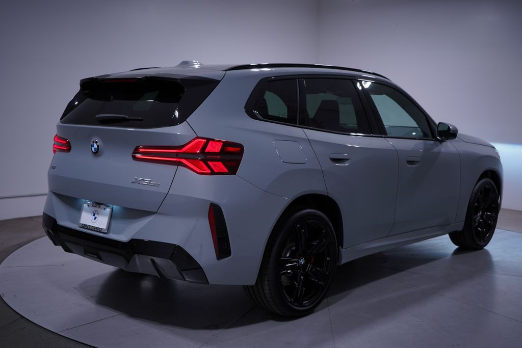 Thumbnail: 2026 BMW X3 - 3
