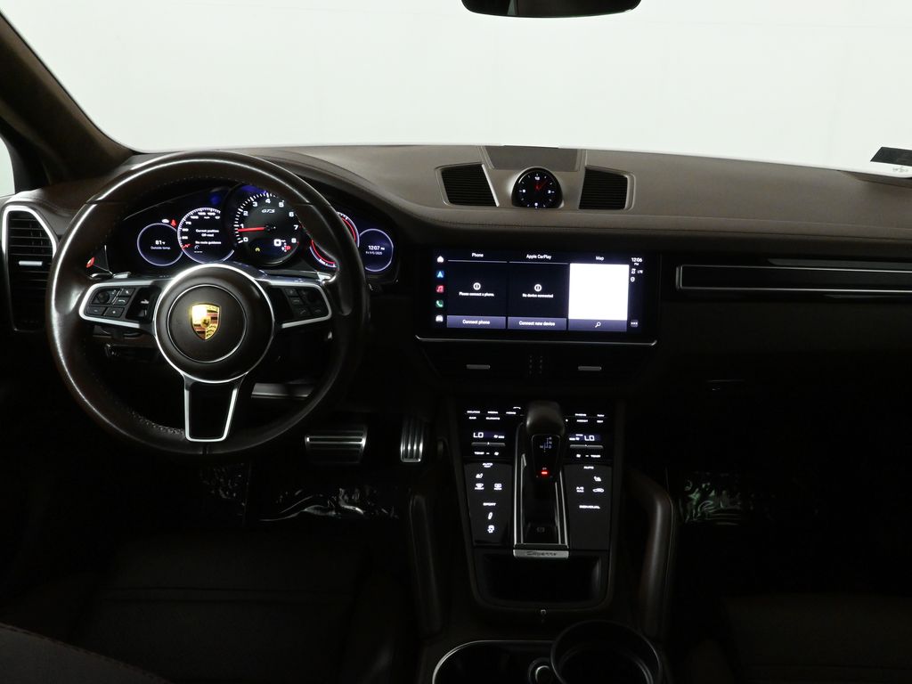 Thumbnail: 2022 Porsche Cayenne - 16